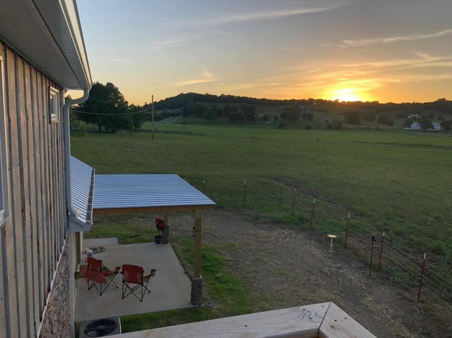 Pleasant Valley Farm Dairy Barn Writer'S Retreat Columbia Extérieur photo
